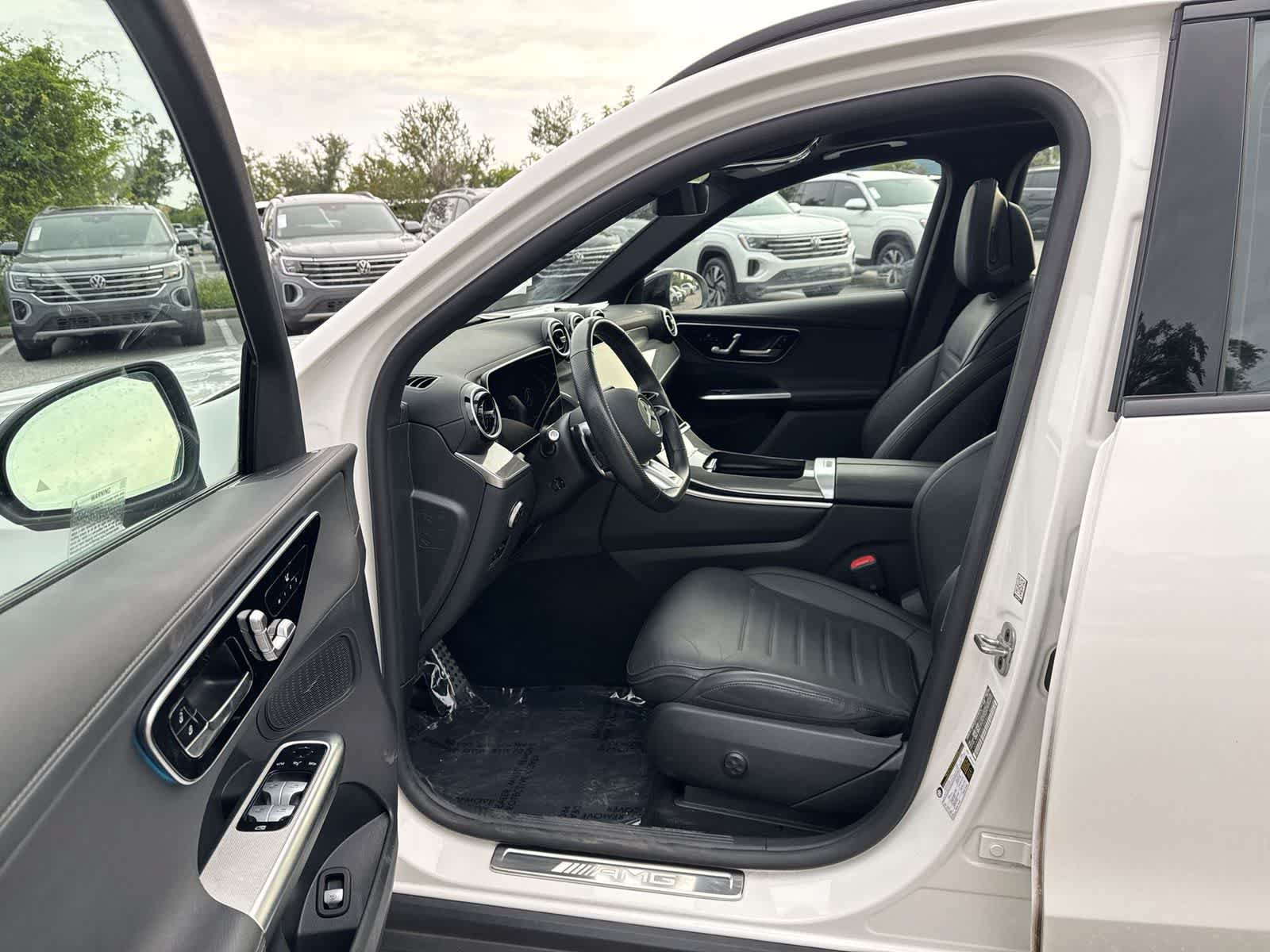 Used 2025 Mercedes-Benz GLC 43 AMG 4MATIC image 10