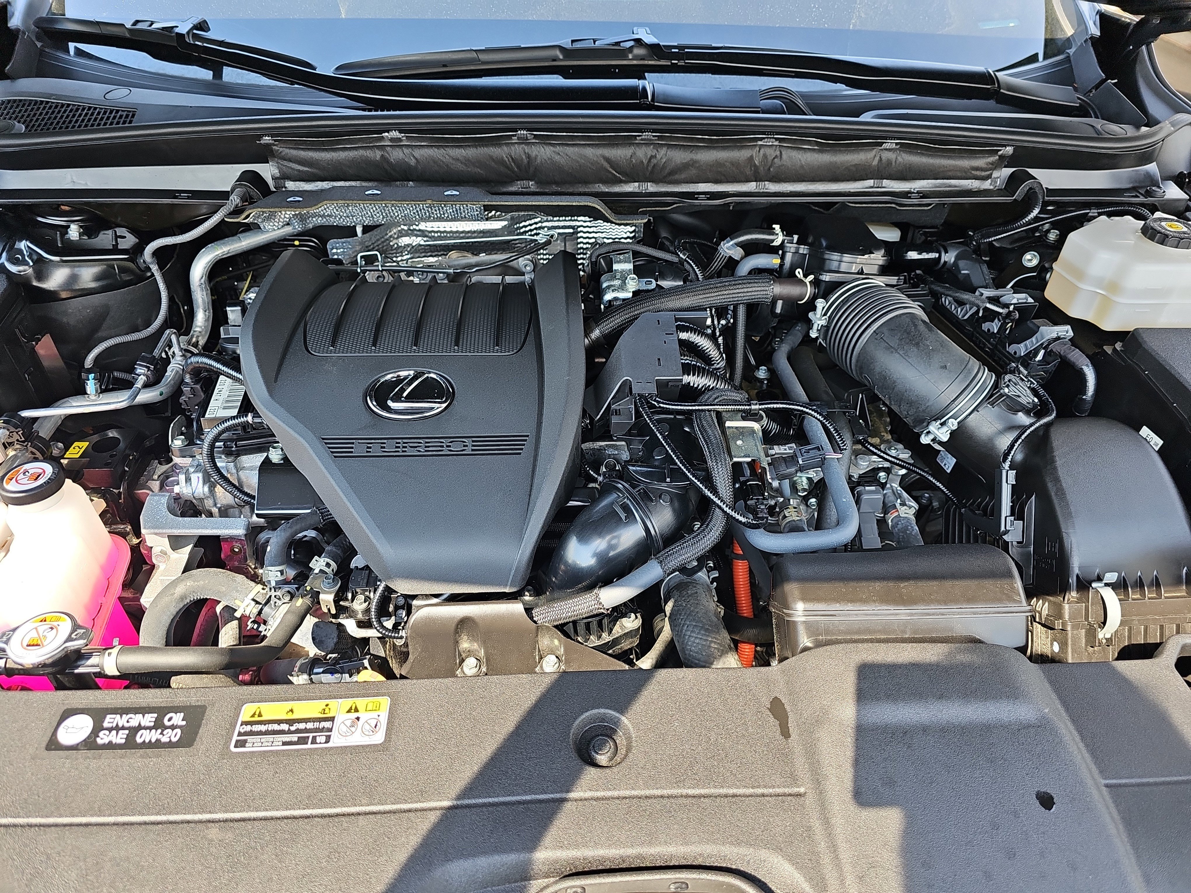 Used 2024 Lexus RX 500h F Sport w/ Convenience Package image 32