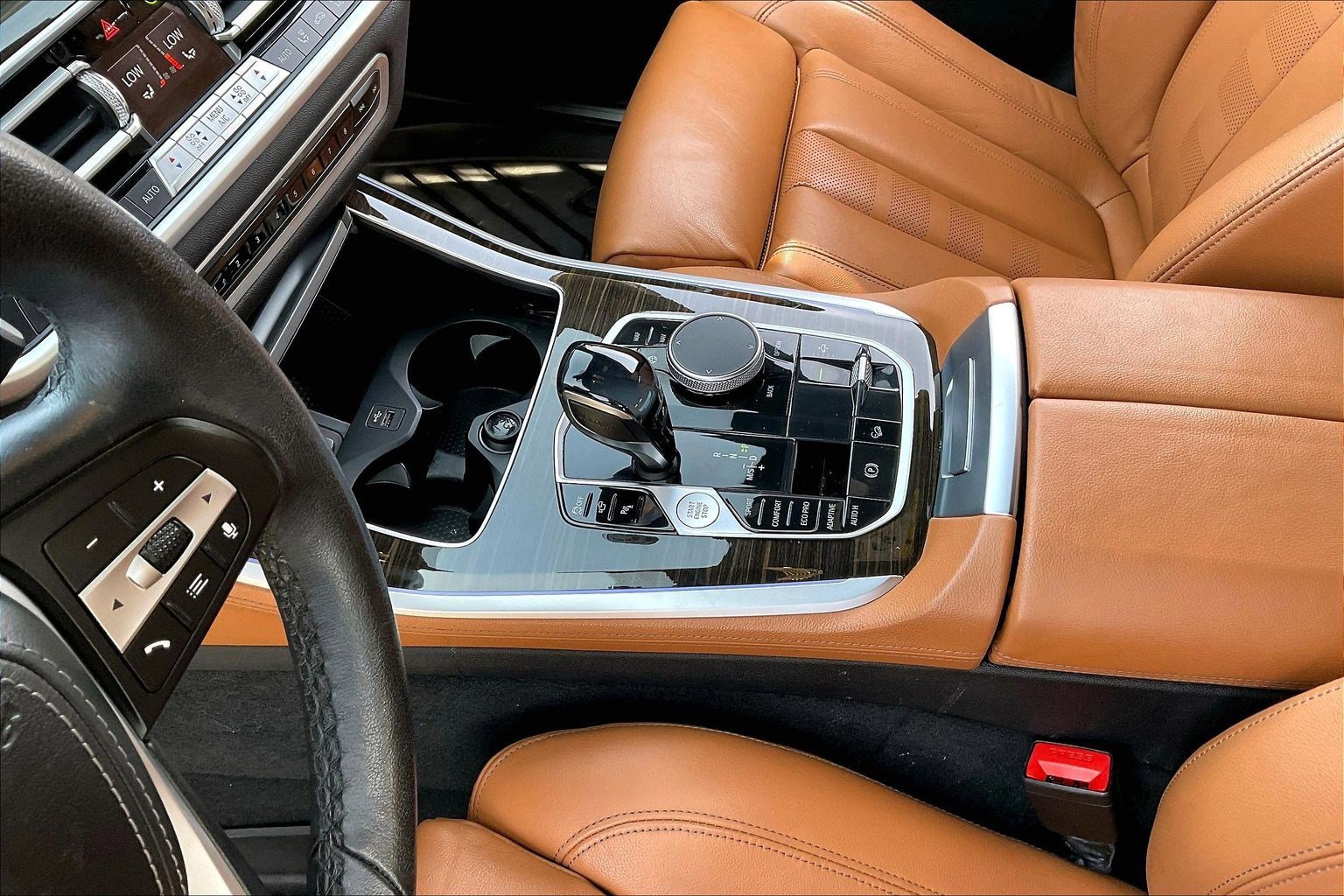 Used 2021 BMW X5 xDrive40i w/ Premium Package image 14