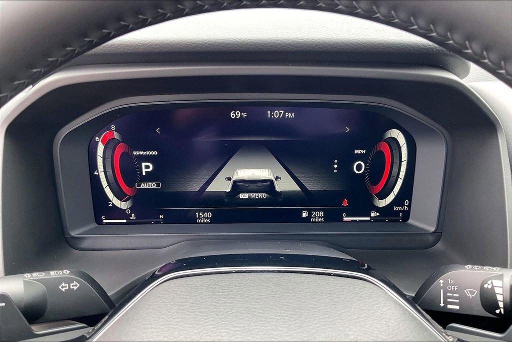 Used 2025 Nissan Rogue Platinum AWD/4WD image 30