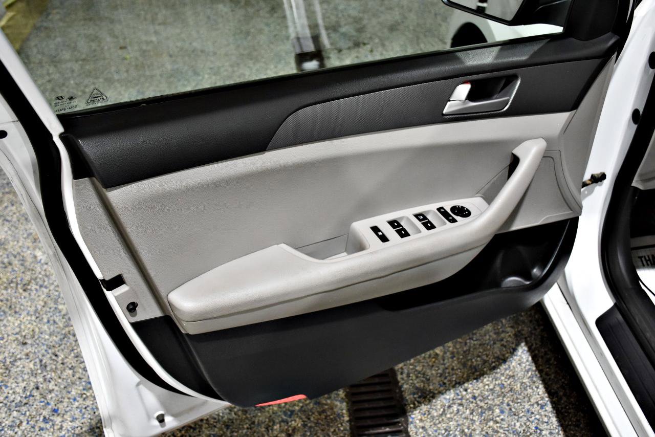 Used 2015 Hyundai Sonata SE FWD image 10