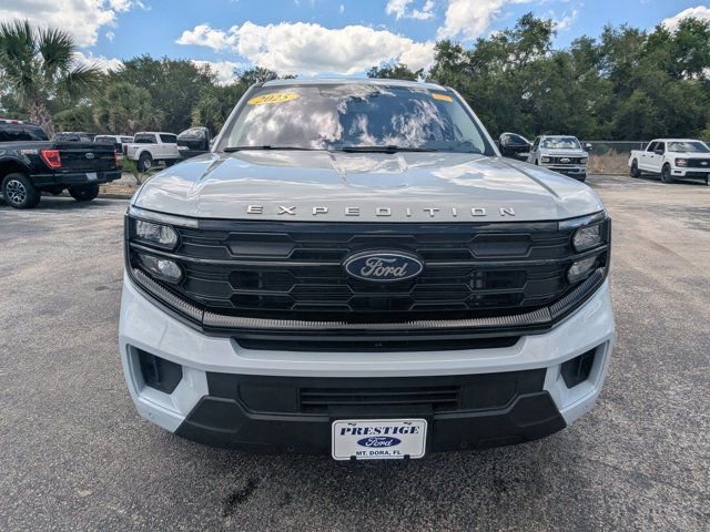 Used 2025 Ford Expedition Max Active AWD/4WD image 10