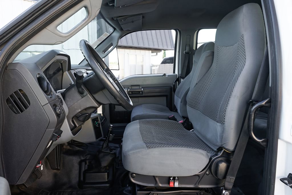 Used 2016 Ford F650 2WD Crew Cab Super Duty image 25