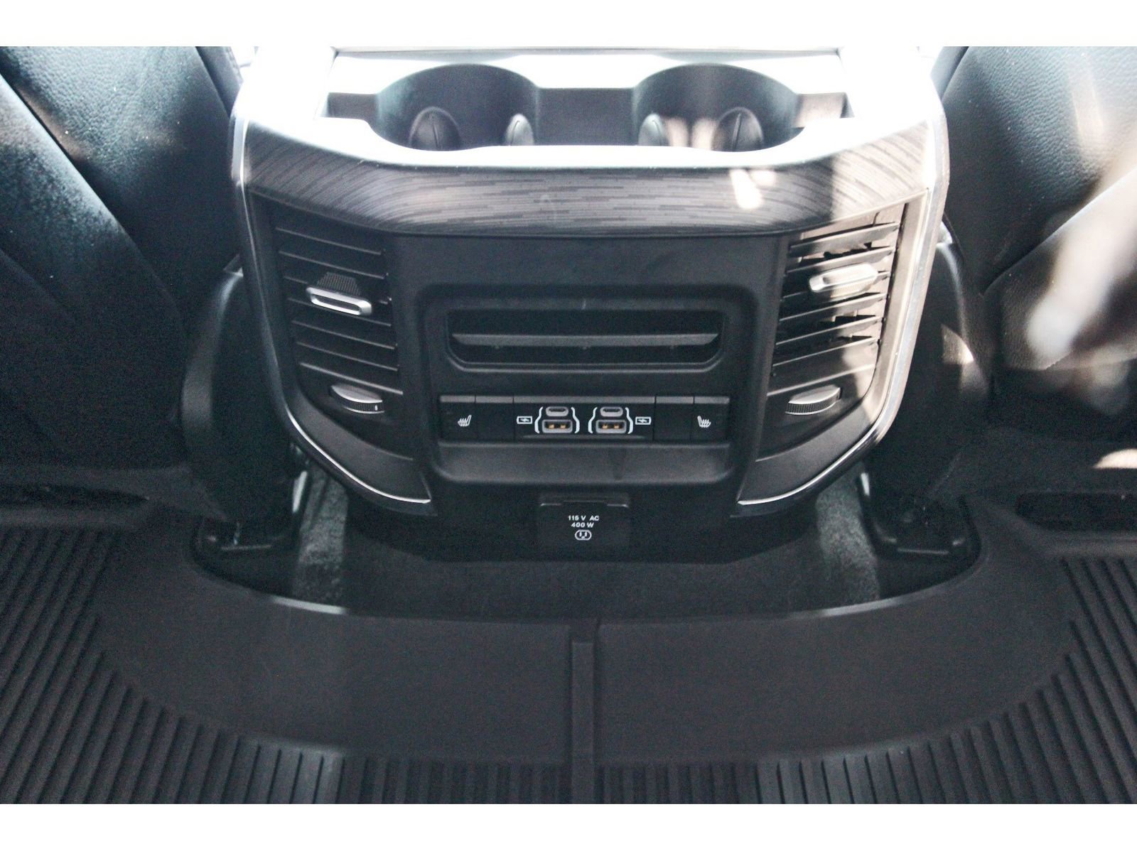 Used 2024 RAM 1500 Laramie image 15