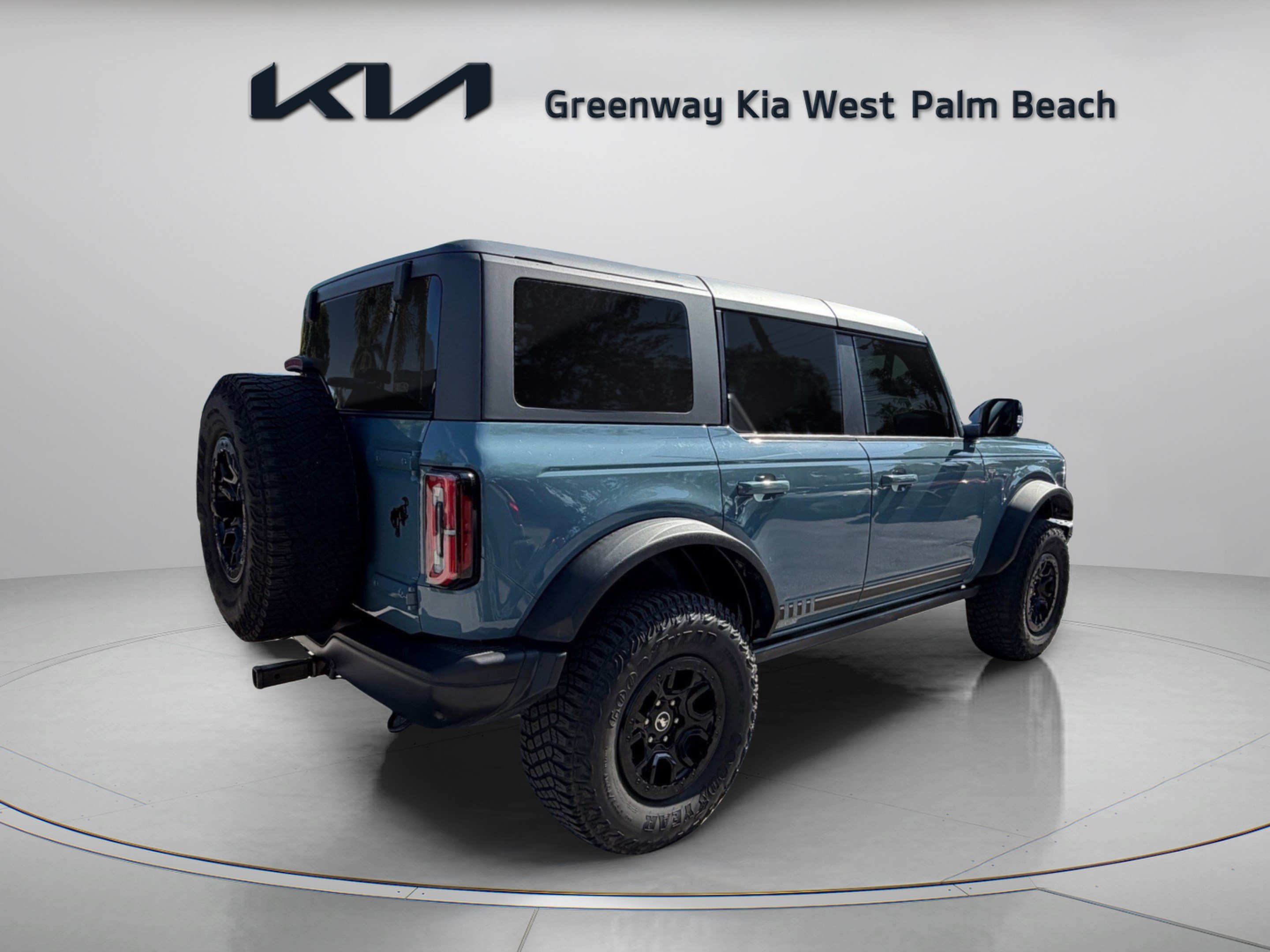 Used 2021 Ford Bronco First Edition AWD/4WD image 6