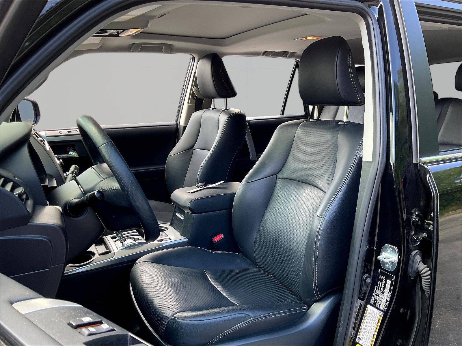 Used 2021 Toyota 4Runner Limited AWD/4WD image 21