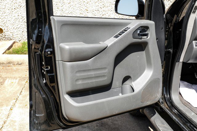 Used 2021 Nissan Frontier SV w/ Midnight Edition Floor Mats image 38