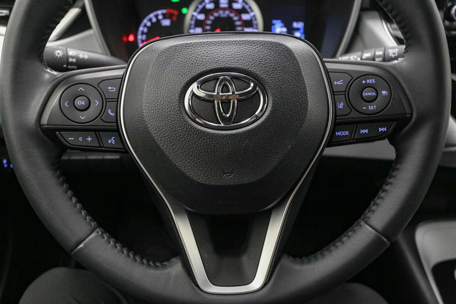Used 2019 Toyota Corolla SE FWD image 32