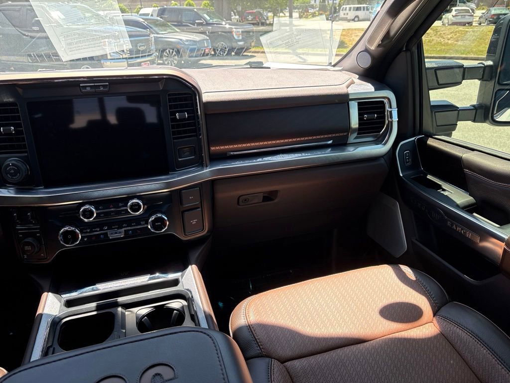 Used 2025 Ford F250 King Ranch AWD/4WD image 12