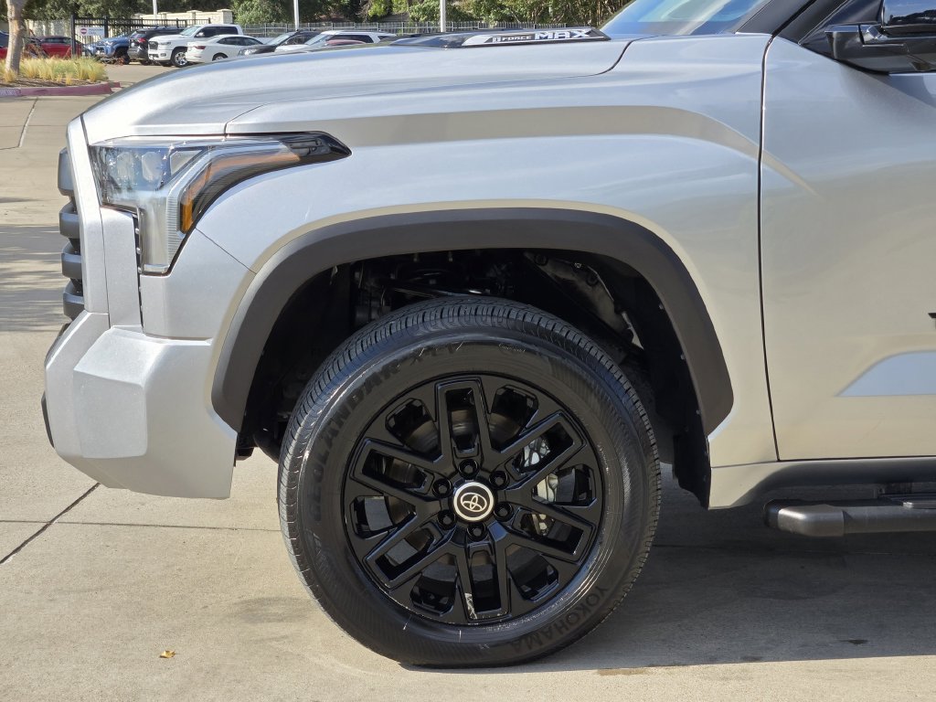 Used 2024 Toyota Tundra Limited AWD/4WD image 7