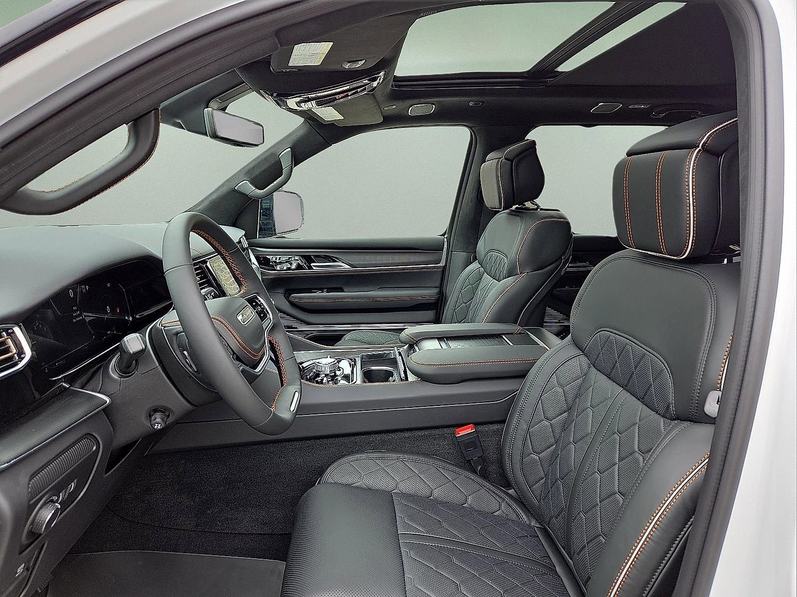 New 2026 Jeep Grand Wagoneer Summit AWD/4WD image 14