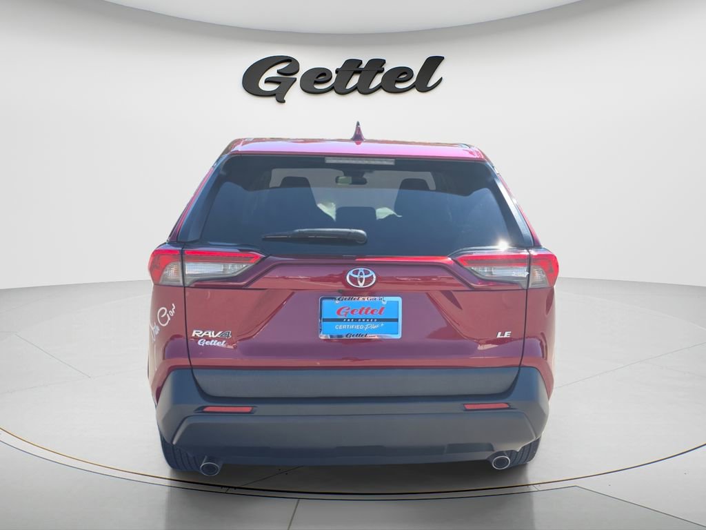 Certified 2022 Toyota RAV4 LE FWD image 6
