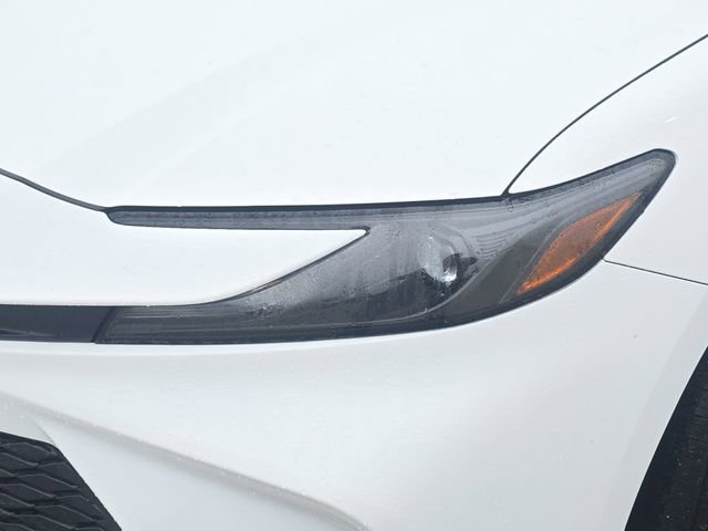 Used 2025 Toyota Camry LE image 30