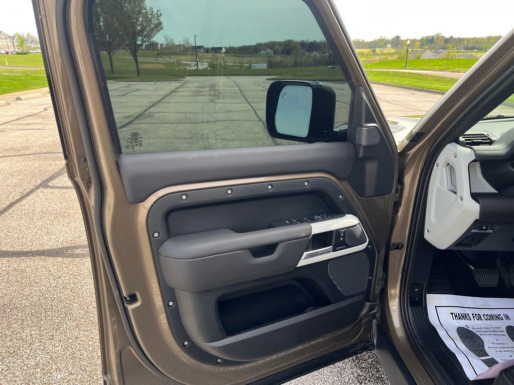 Used 2024 Land Rover Defender 110 S AWD/4WD image 10