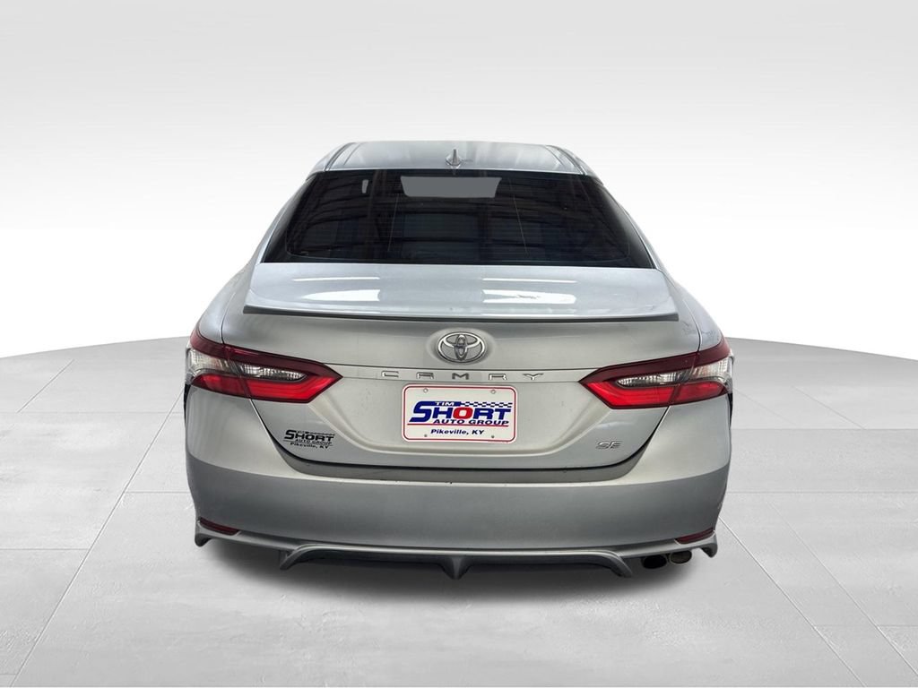 Used 2021 Toyota Camry SE FWD image 5