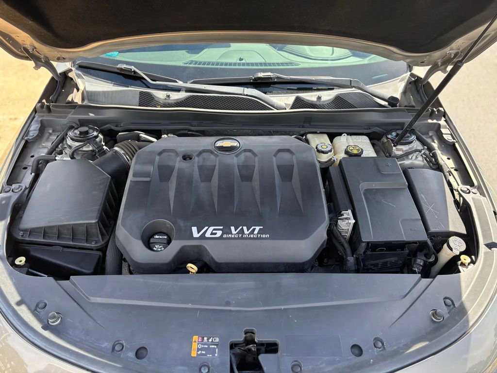 Used 2017 Chevrolet Impala LT w/ Convenience Package image 20