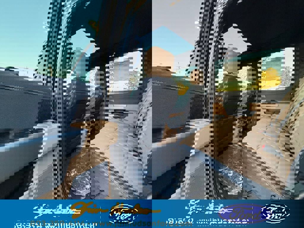 New 2026 Ford F250 Lariat w/ Lariat Ultimate Package image 19
