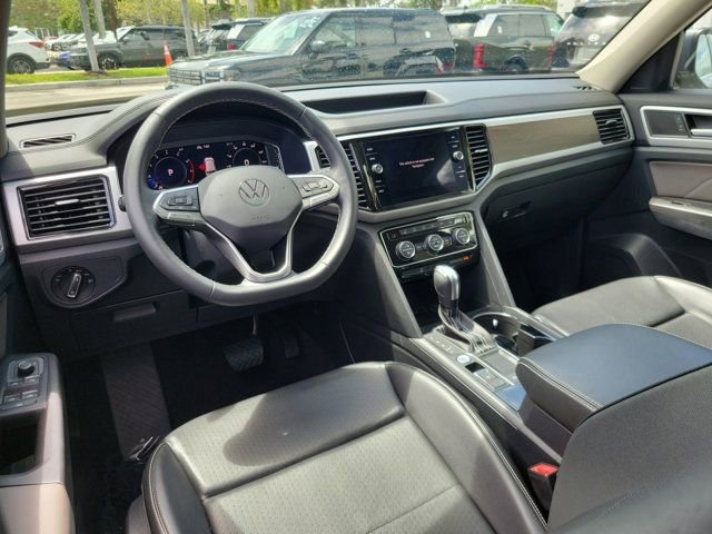 Used 2022 Volkswagen Atlas SE image 12