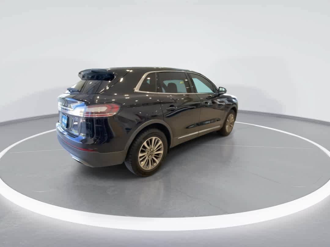 Used 2019 Lincoln Nautilus Select AWD/4WD image 8