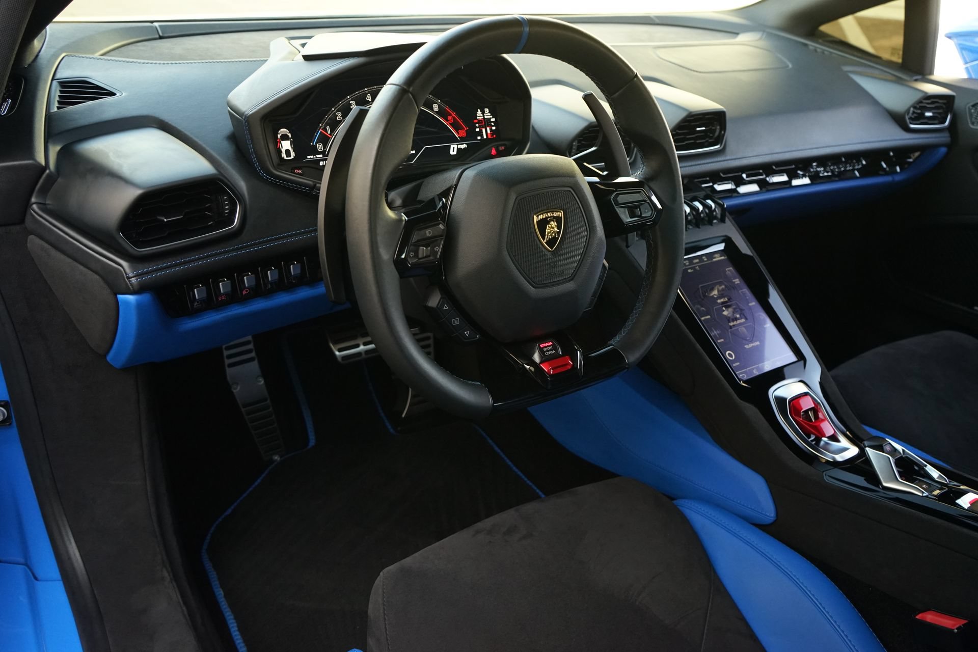 Used 2024 Lamborghini Huracan Tecnica RWD image 9