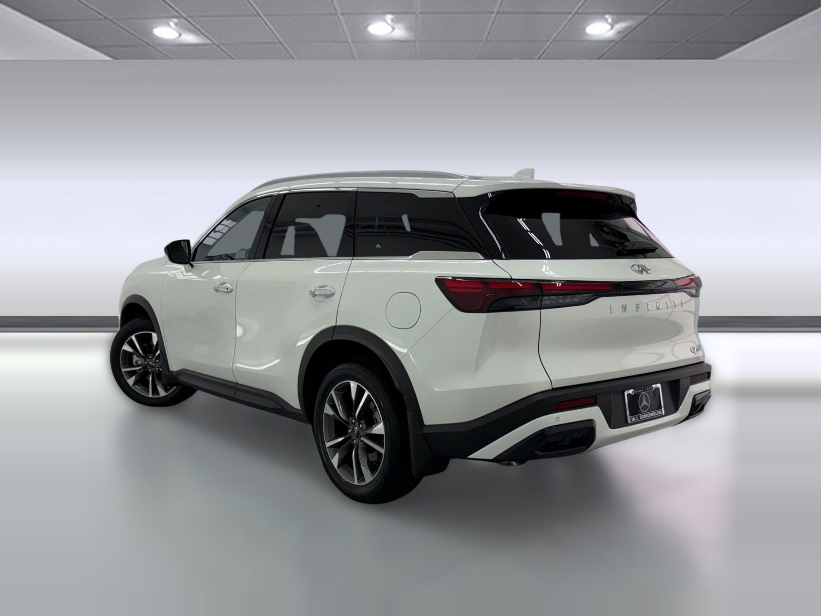 Used 2025 INFINITI QX60 Luxe FWD image 3