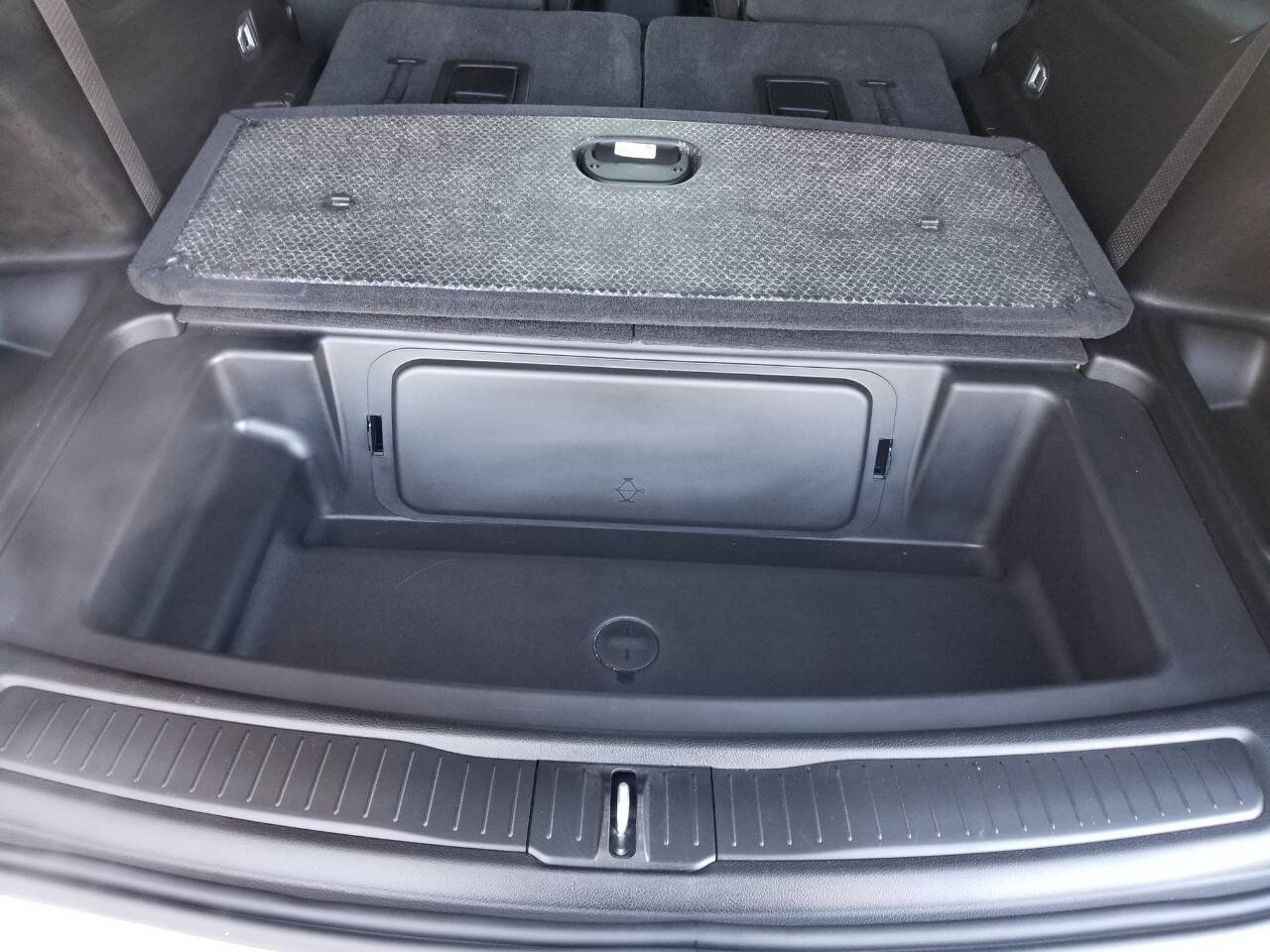 Certified 2024 Jeep Grand Cherokee L Laredo w/ Luxury Tech Group I AWD/4WD image 21