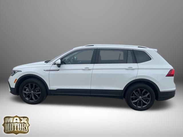 Used 2024 Volkswagen Tiguan Wolfsburg Edition image 9