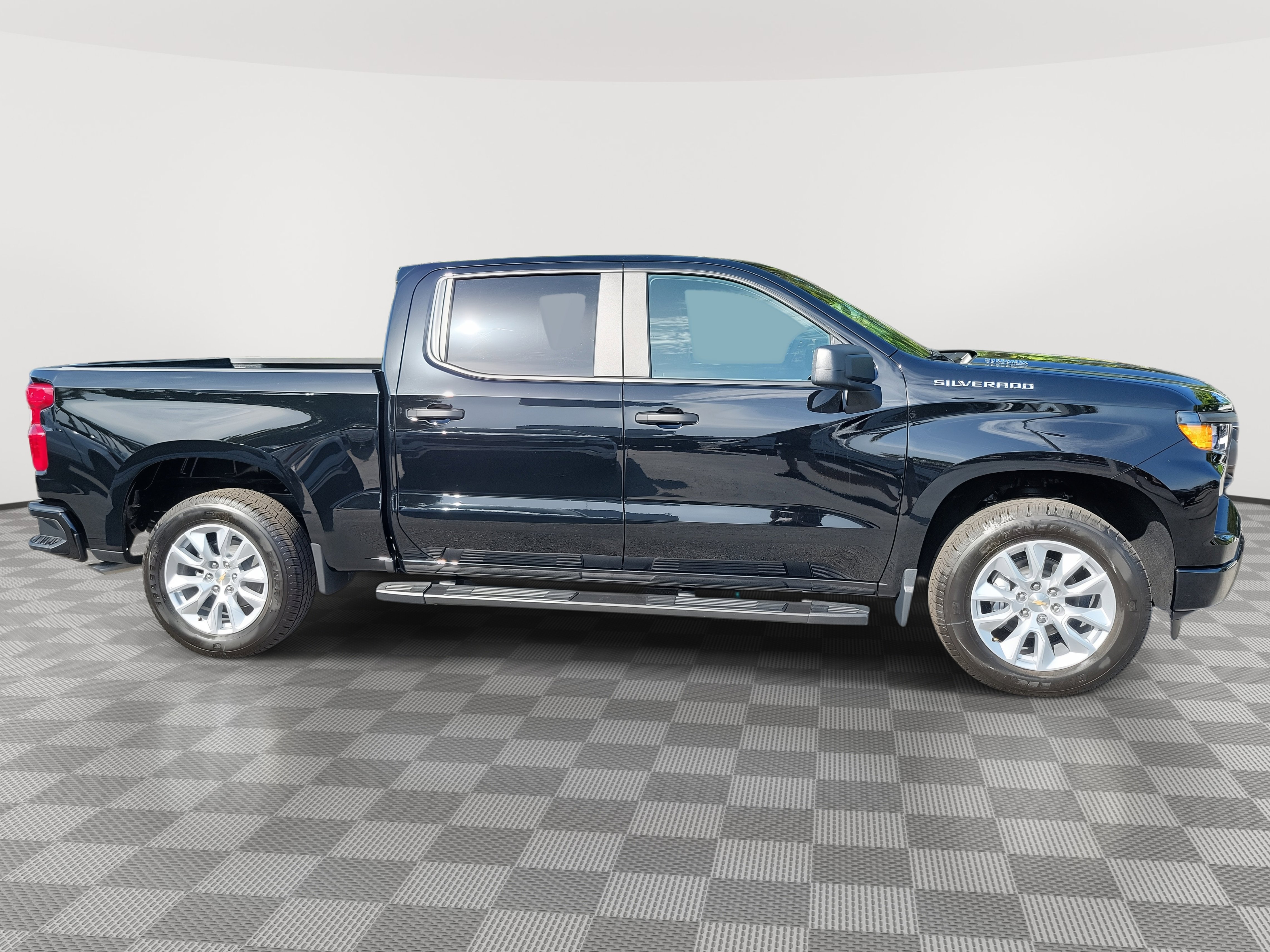 New 2026 Chevrolet Silverado 1500 Custom image 2