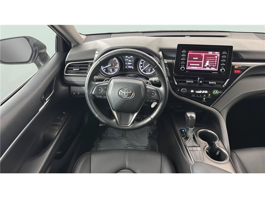 Used 2022 Toyota Camry SE w/ Carpet Mat Package (TMS) FWD image 22