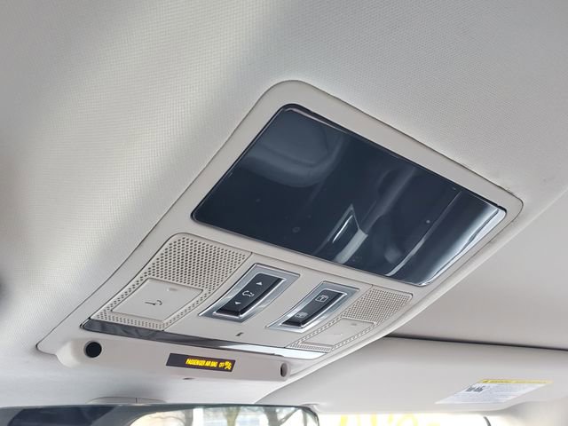 Used 2024 Land Rover Defender 110 S image 33