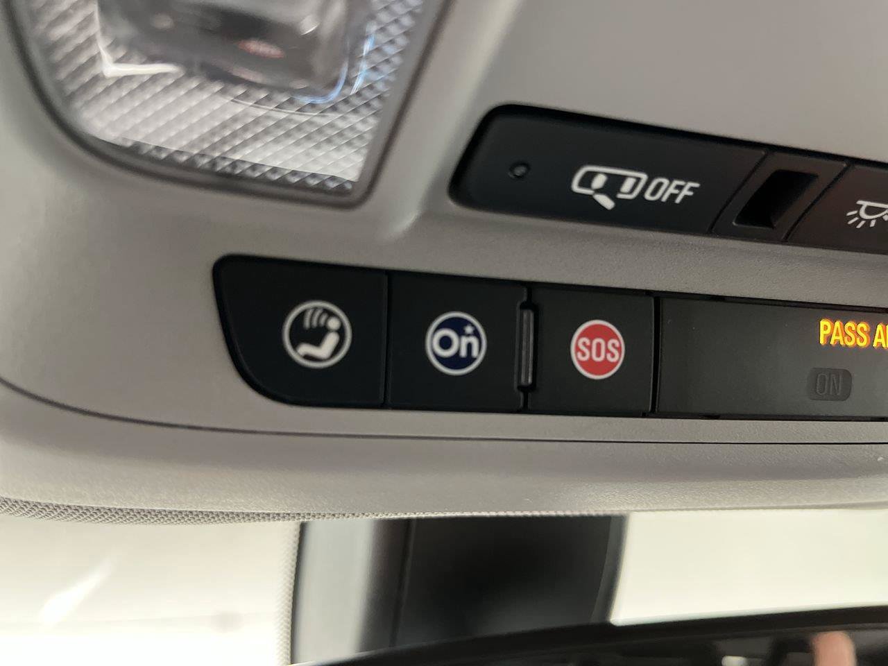 Certified 2018 Chevrolet Equinox LT AWD/4WD image 24