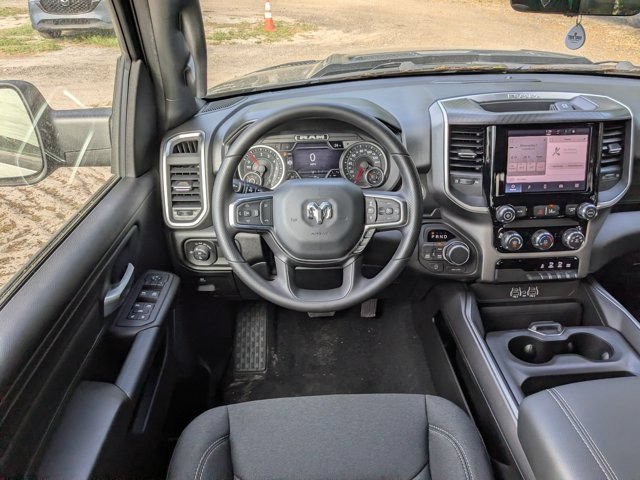 New 2026 RAM 1500 Express AWD/4WD image 15