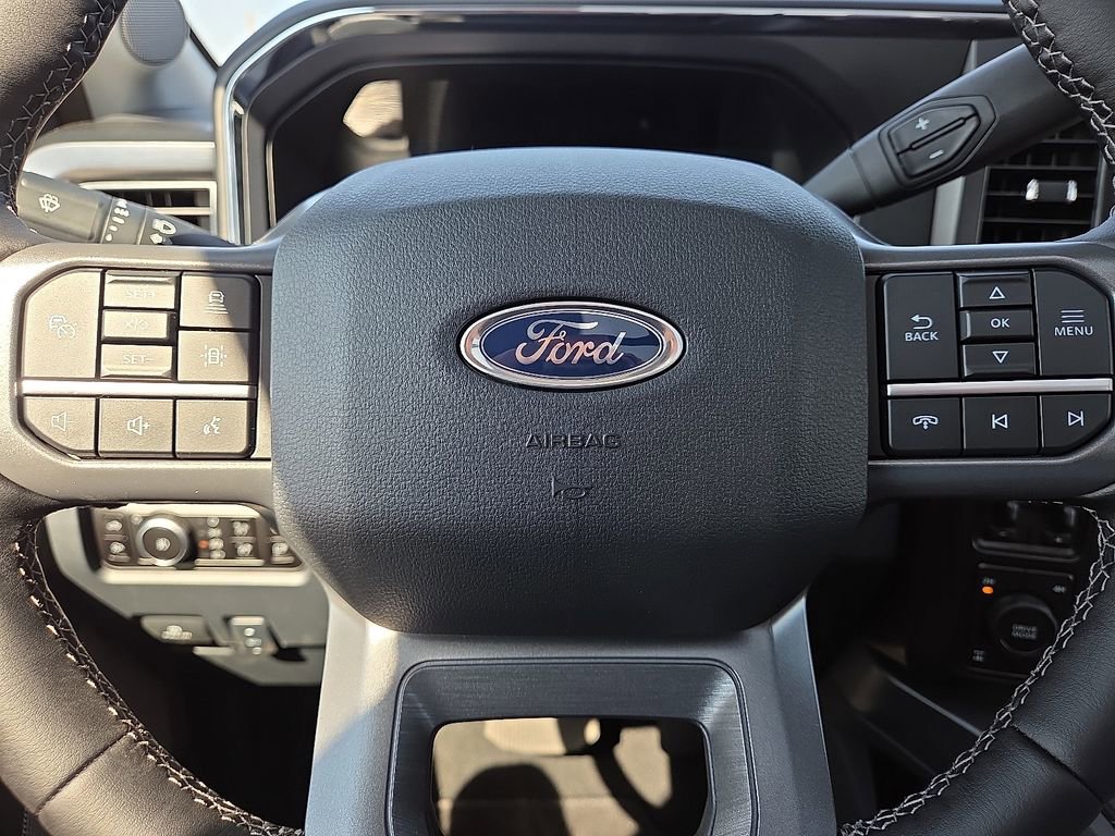 New 2026 Ford F350 Lariat w/ Black Appearance Package AWD/4WD image 30
