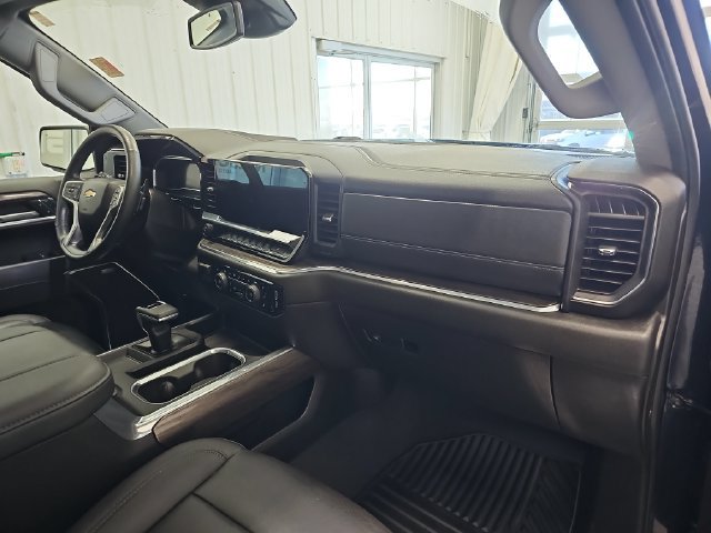 Used 2023 Chevrolet Silverado 1500 LTZ w/ LTZ Premium Package AWD/4WD image 27