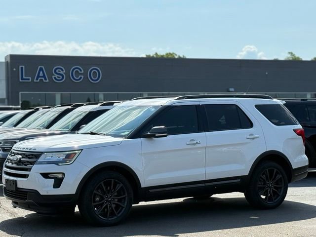 Used 2018 Ford Explorer XLT w/ XLT Appearance Package