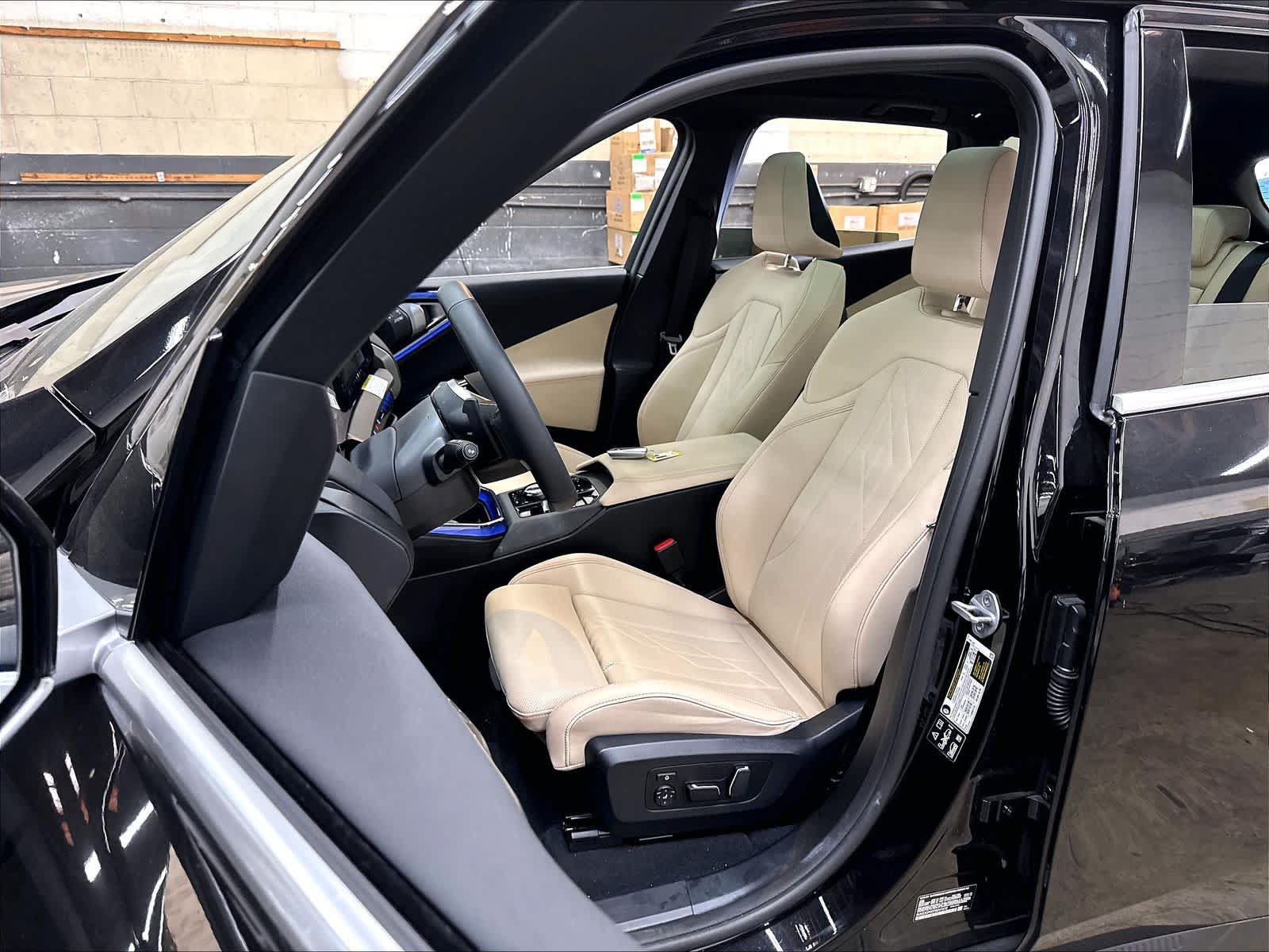 Used 2026 BMW X3 xDrive30i w/ Premium Package AWD/4WD image 27