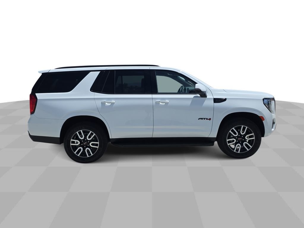 Used 2024 GMC Yukon AT4 w/ Technology Package AWD/4WD image 9