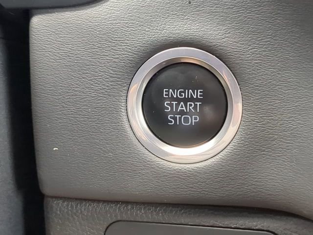 Used 2023 Toyota Tundra Platinum w/ Advanced Package AWD/4WD image 28