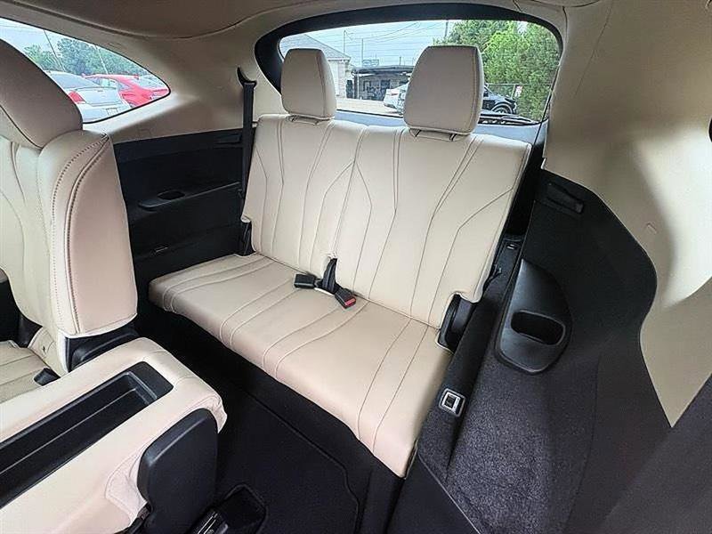 Used 2023 Acura MDX FWD w/ Technology Package image 50