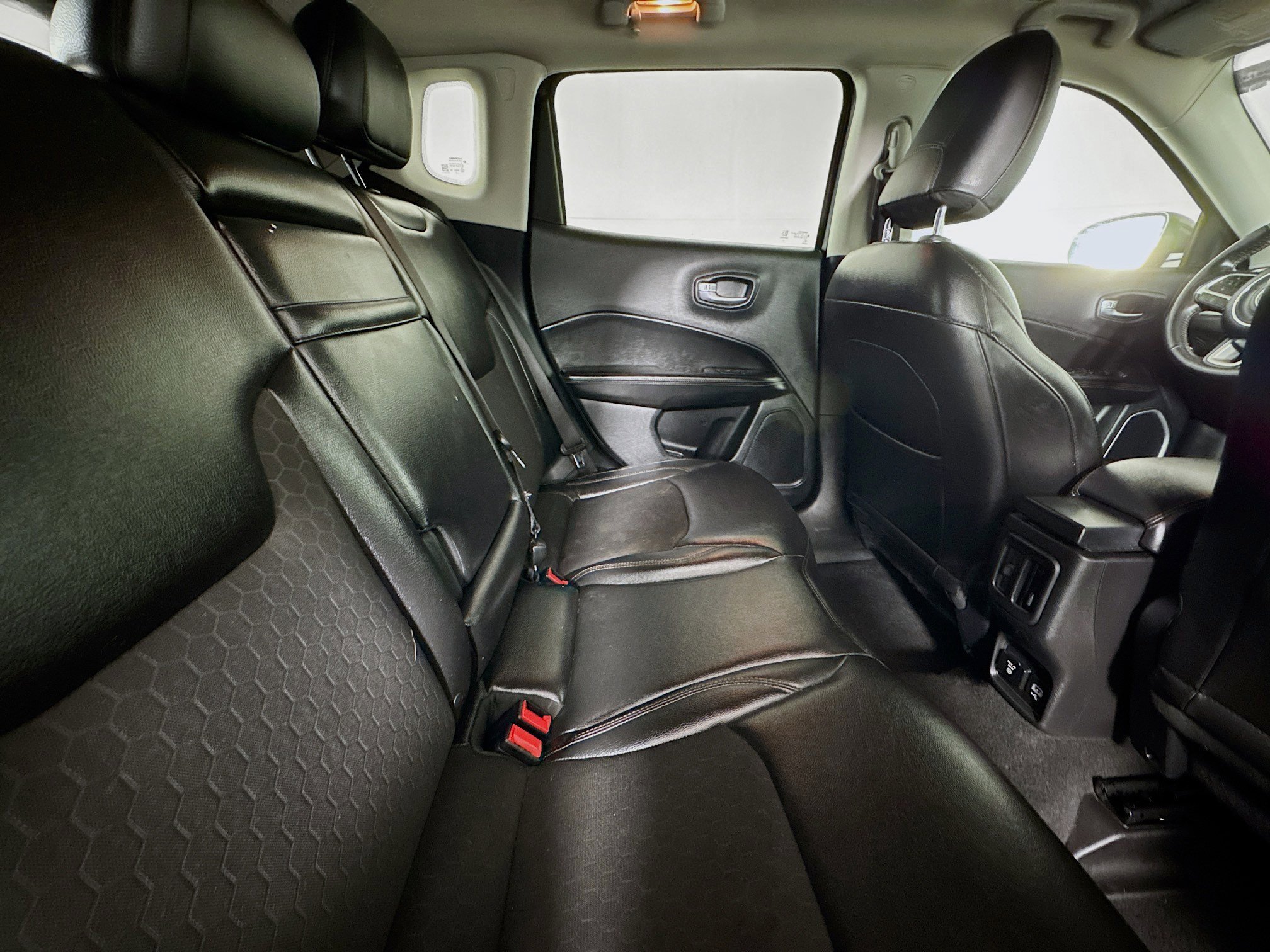 Used 2018 Jeep Compass Latitude w/ Popular Equipment Group image 26