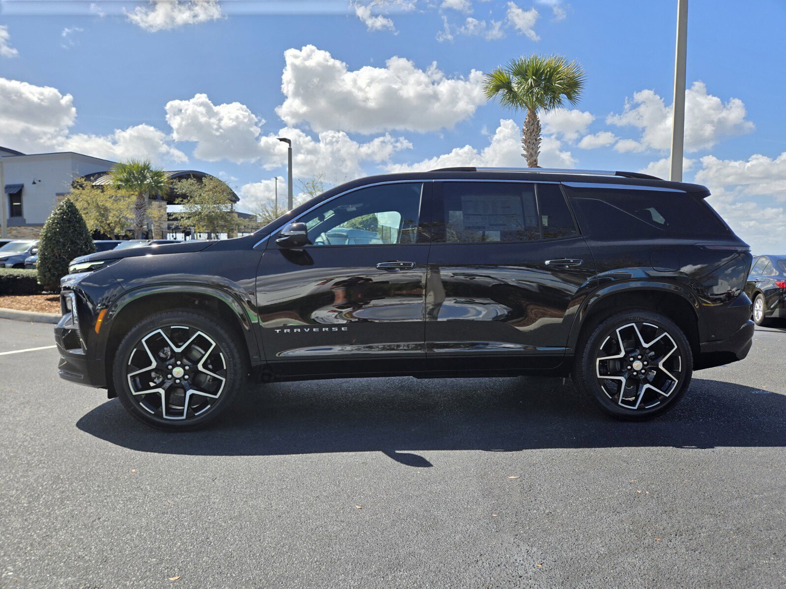 New 2026 Chevrolet Traverse High Country image 3