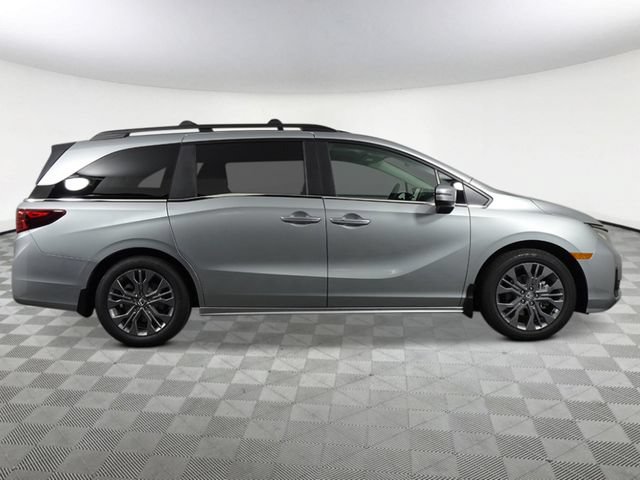 New 2026 Honda Odyssey Touring image 7