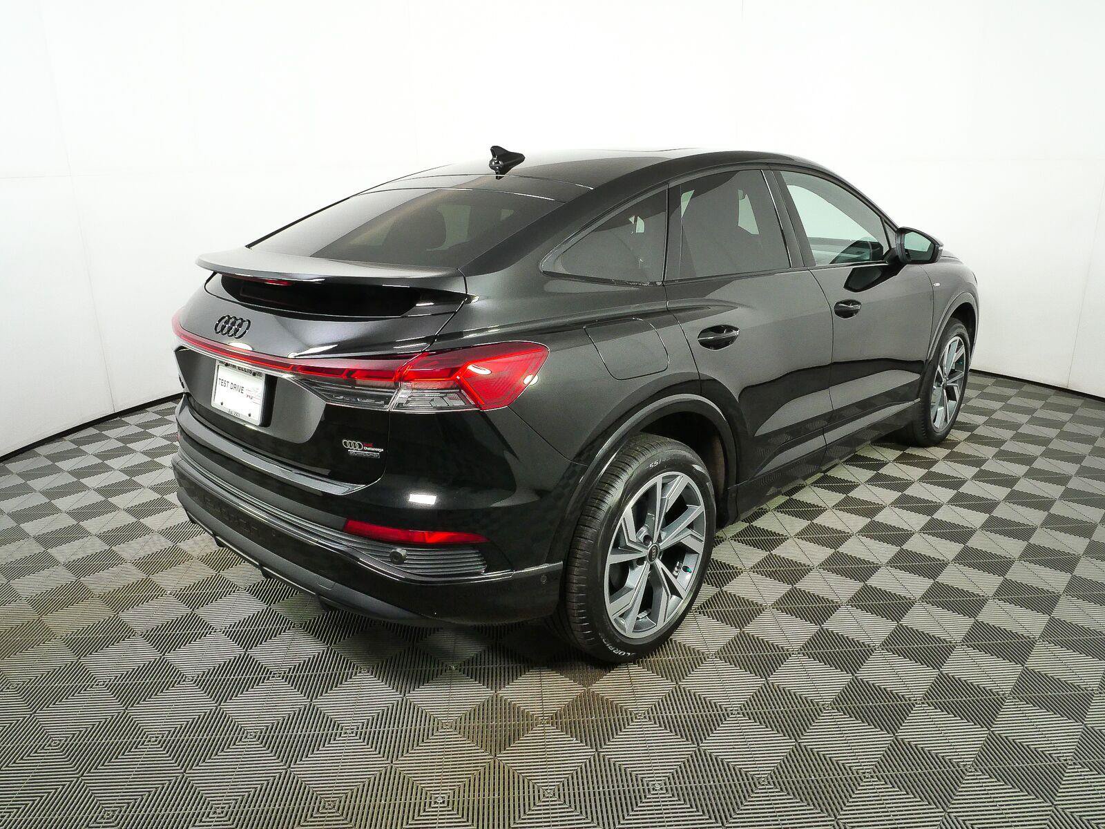 Used 2023 Audi Q4 e-tron Prestige w/ Black Optic Package AWD/4WD image 3