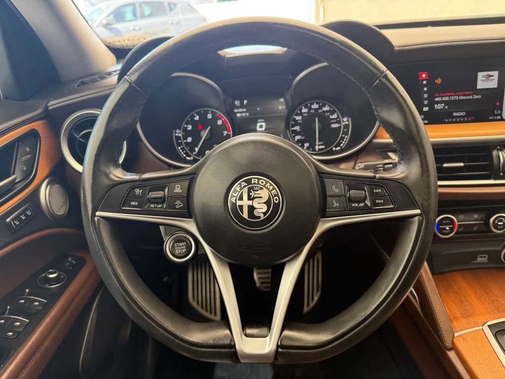 Used 2019 Alfa Romeo Stelvio Ti Lusso w/ Quick Order Package 22X Lusso AWD/4WD image 23
