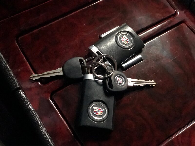 Used 2011 Cadillac Escalade ESV Premium AWD/4WD image 26