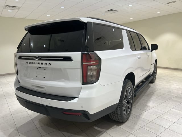 Certified 2024 Chevrolet Suburban Z71 w/ Luxury Package AWD/4WD image 5