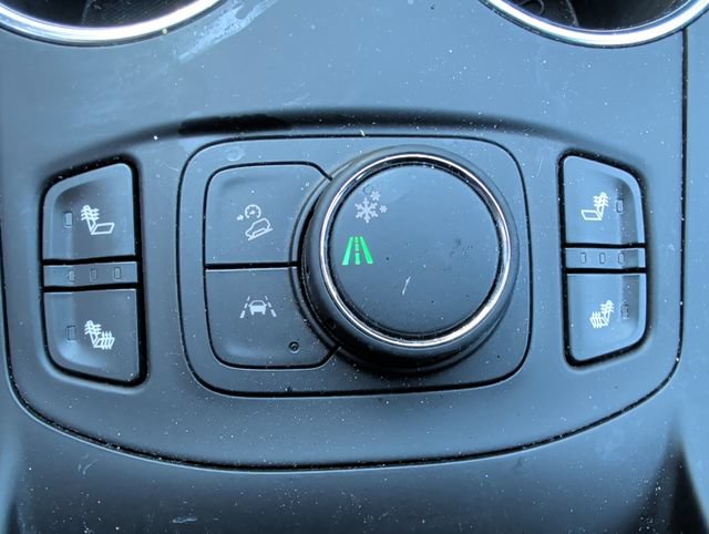 Used 2024 GMC Terrain SLE w/ Driver Convenience Package FWD image 25