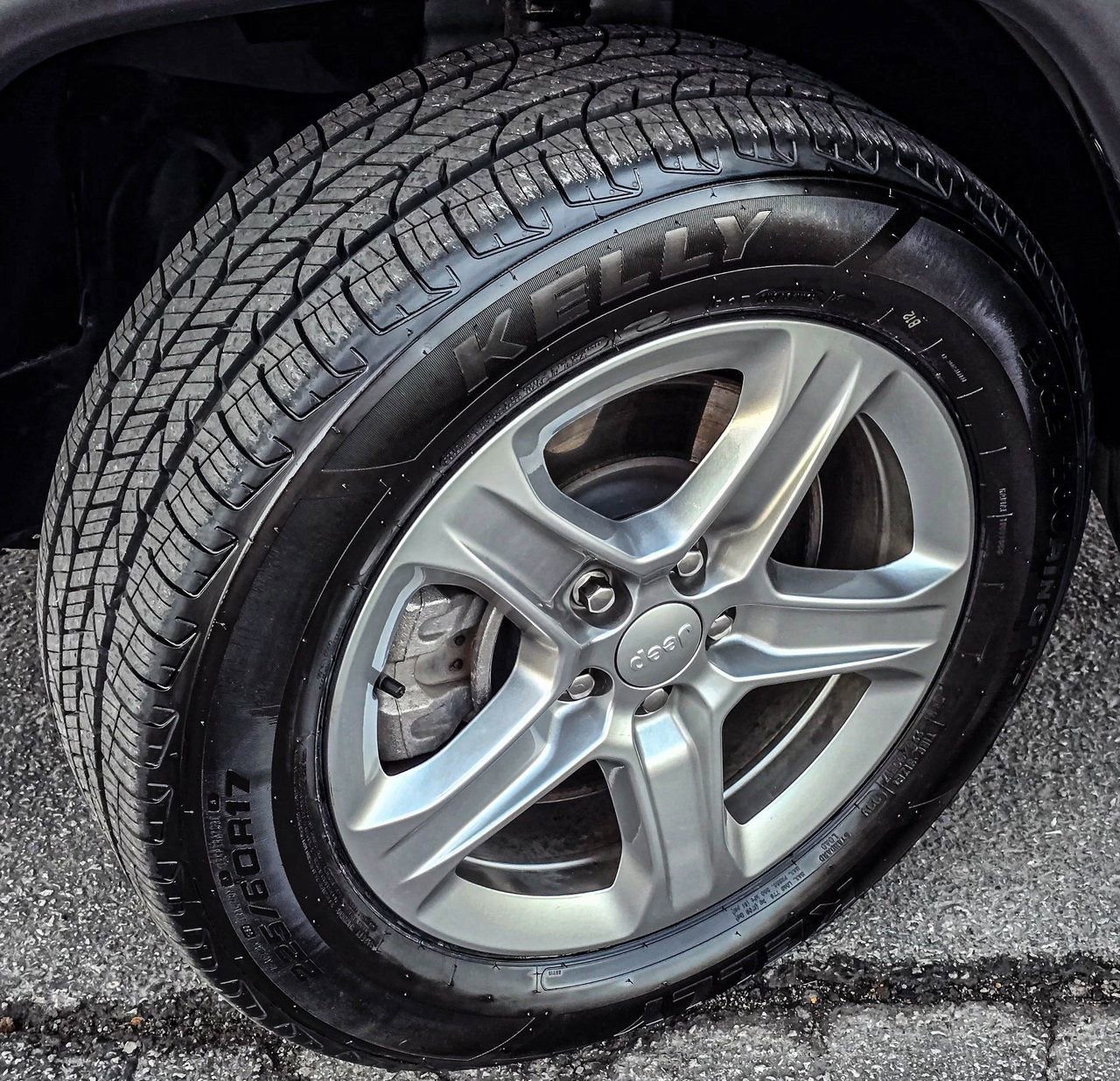 Used 2023 Jeep Compass Latitude w/ Convenience Group image 12