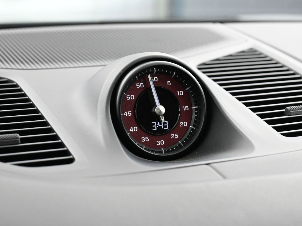 Certified 2025 Porsche Cayenne S AWD/4WD image 20