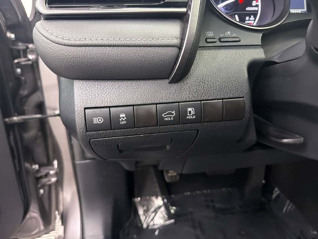 Used 2024 Toyota Camry SE FWD image 30